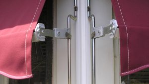 Auto Lock Arm