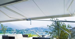 Sauleda-Lisos-silver-awning734x386