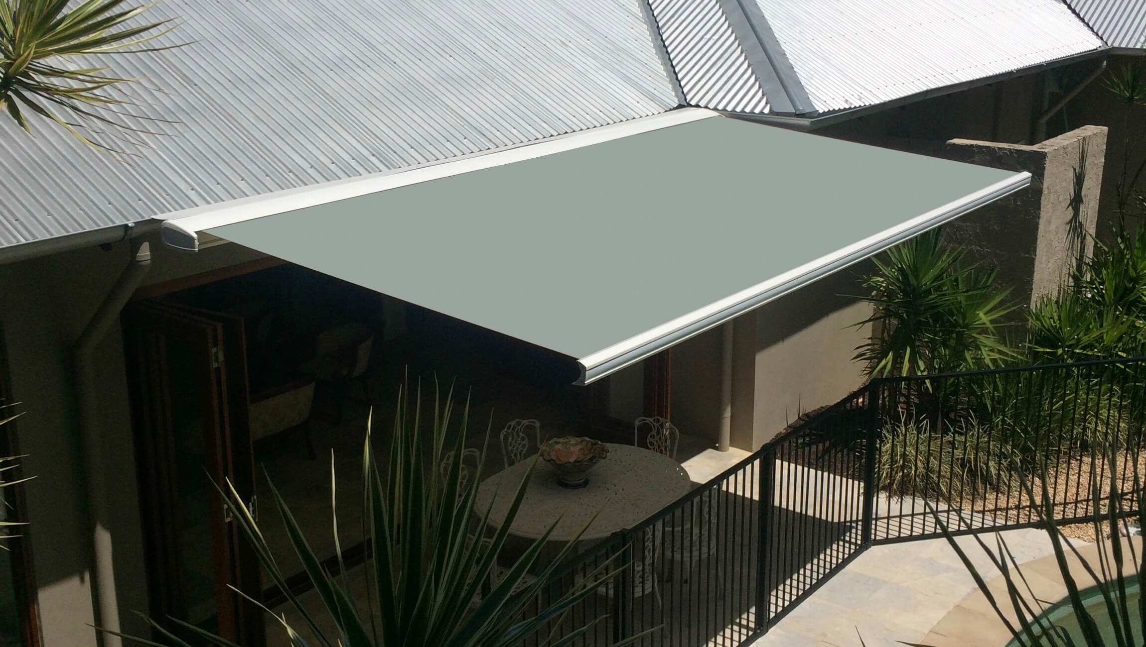 Folding-Arm-Awning_V95_AshGrey